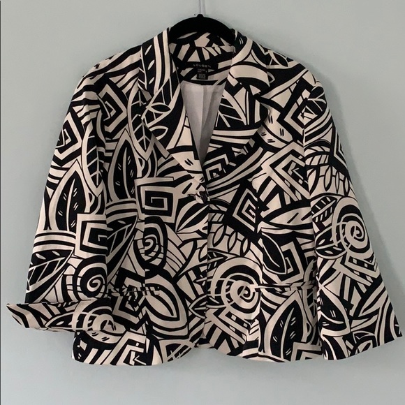 Louben Jackets & Blazers - Louben Patterned Blazer